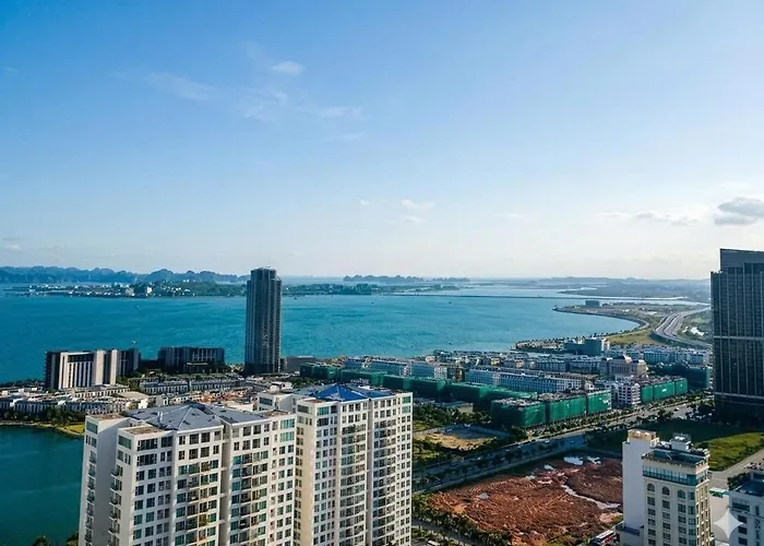 Cozy High-floor Sea View - Bay